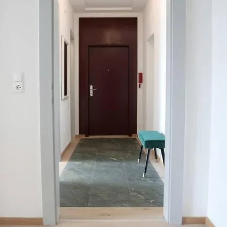 Designwohnung Naehe Augartenpark * グラーツ